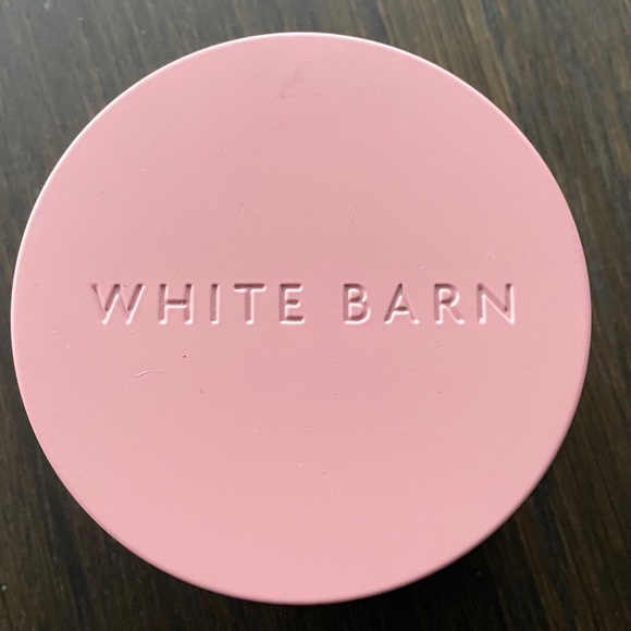 White Barn Champagne Toast Candle - Picture 2 of 10